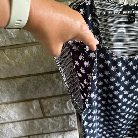 Alfani mixed print short sleeve polyester blouse navy blue cream size 14 - Picture 4 of 7